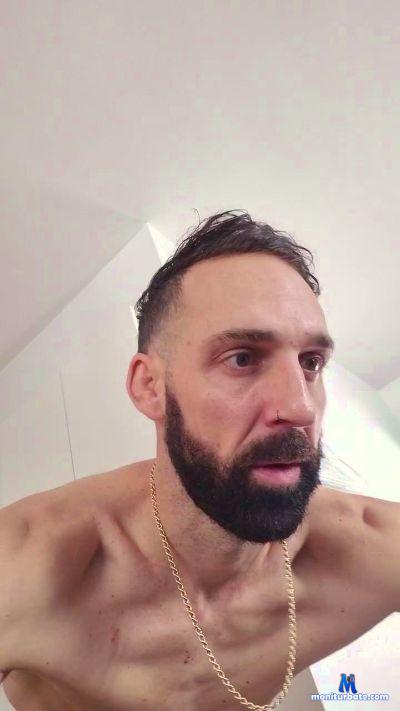 Tes0r0James cam4 straight performer from Canada  