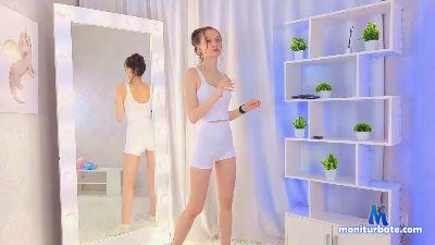 Novafury cam4 straight performer from United States of America cute C2C masturbation schoolgirl 