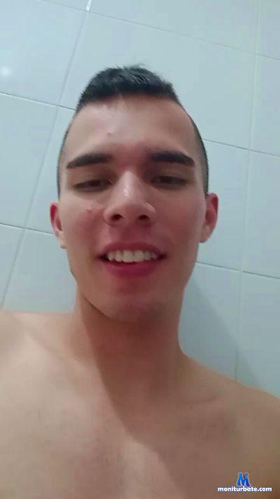 julix_07 cam4 bisexual performer from Republic of Colombia  