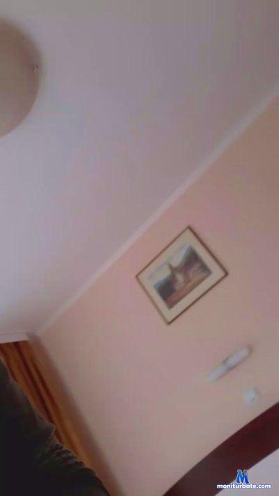Renatka cam4 bicurious performer from Romania  