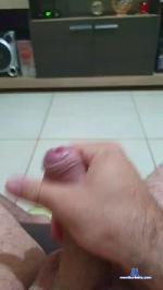 Hilalosman cam4 livecam show performer room profile