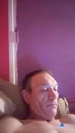 bicurieux76160 cam4 livecam show performer room profile