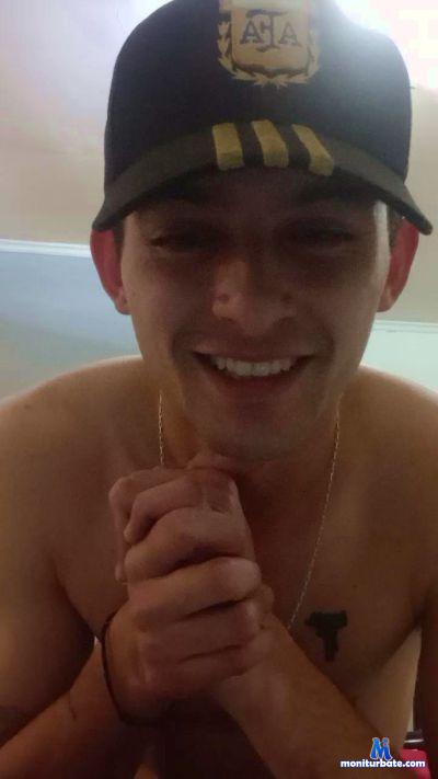 FacuMale cam4 straight performer from Argentine Republic  