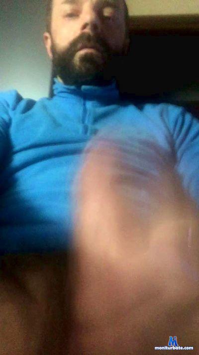culocaldo33 cam4 unknown performer from Republic of Italy  