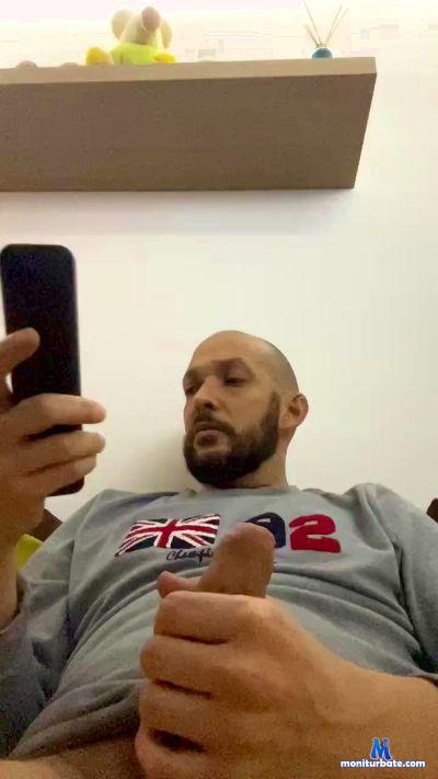 anthonysbd83 cam4 gay performer from Kingdom of Spain  
