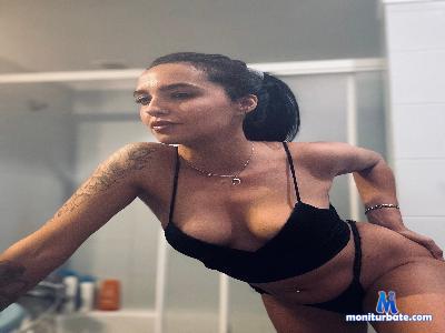 Molly_lollipop cam4 bisexual performer from Portuguese Republic  
