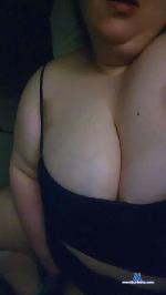 bustyhazelx cam4 livecam show performer room profile