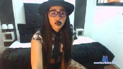lya_saffron cam4 live cam performer profile