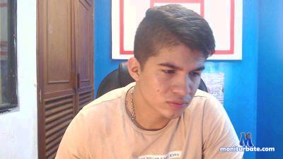 noah_luna cam4 bisexual performer from United States of America new latino muscle bigdick cum 
