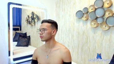 Leeniiad_ cam4 bisexual performer from Republic of Colombia C2C cum ass masturbation fetish anal bdsm 