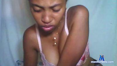 Louinah cam4 straight performer from Republic of Madagascar  