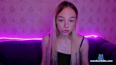 SkyKrystal cam4 bisexual performer from Republic of Poland SkyKrystal LiveTouch 