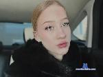 LoraCritchlow cam4 livecam show performer room profile