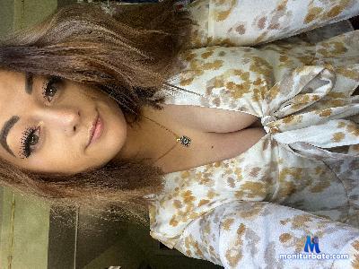 DaddyslilPixie cam4 bisexual performer from United States of America smoke cute bigass 