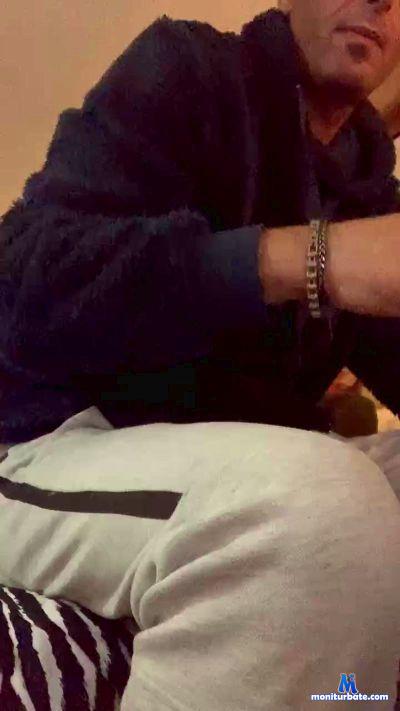 caba78 cam4 bicurious performer from Republic of Italy  