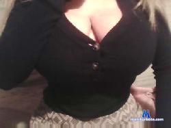 Rovert1x22 cam4 live cam performer profile