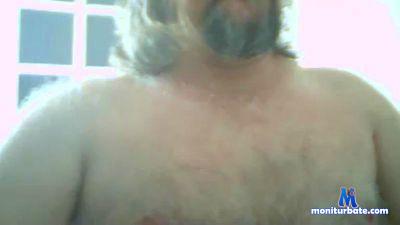 beardedbear07 cam4 bisexual performer from Federative Republic of Brazil dildo bearded bear livetouch 