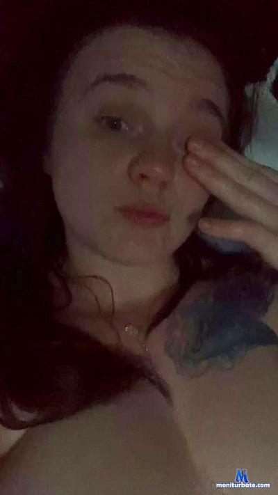 alluring_ALICE cam4 bicurious performer from United Kingdom of Great Britain & Northern Ireland amateur milf british natural 