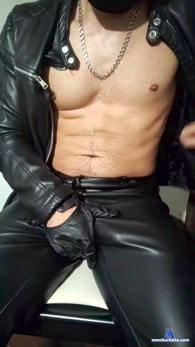Kunpo cam4 gay performer from Portuguese Republic  