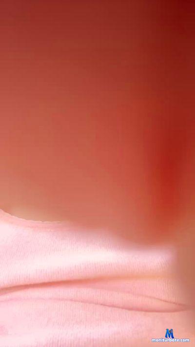 Shy_momy cam4 bisexual performer from Republic of Italy  