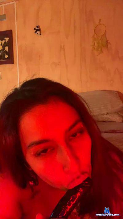 Nunchi cam4 bisexual performer from Republic of Chile  
