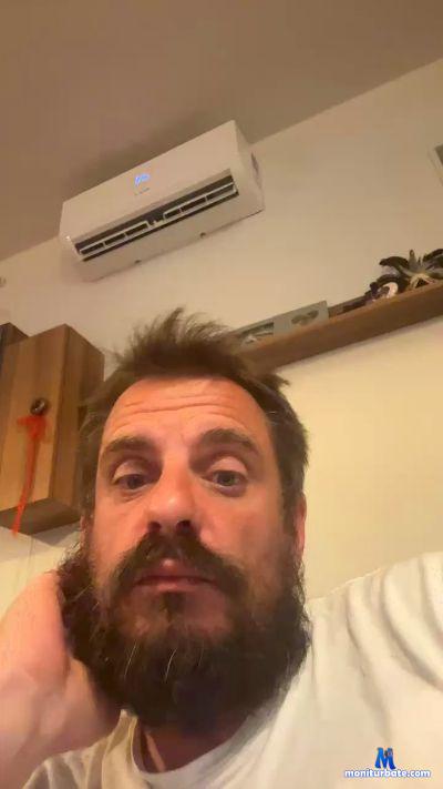 bardo822hot cam4 straight performer from Republic of Italy  