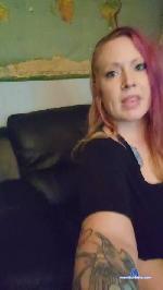 LadyGiiant cam4 livecam show performer room profile