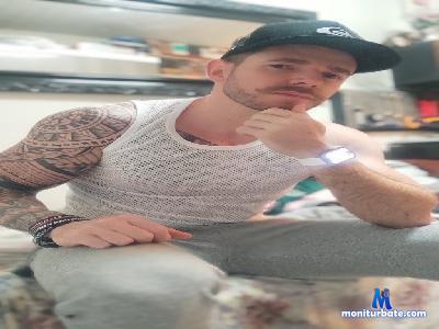 lucas20novato cam4 bisexual performer from Federative Republic of Brazil cute bdsm gay feet milk amateur masturbation 