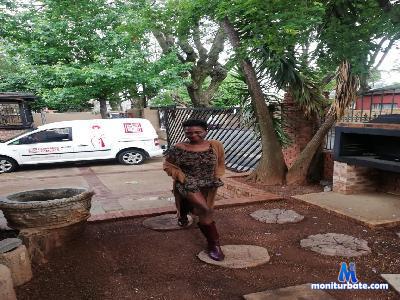 sexydarkslender cam4 bisexual performer from Republic of South Africa  