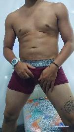 Rayker_one cam4 livecam show performer room profile