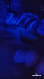 manuguns cam4 livecam show performer room profile