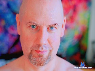 Julius_Dwayne cam4 bisexual performer from United States of America analtoys masturbation squirt strapon feet pee C2C 