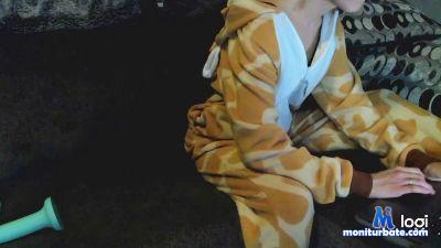 homegirl95 cam4 straight performer from United States of America amateur smoke masturbation striptease cum cute pussy 