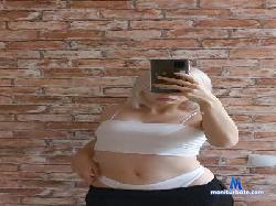 madzakiayakaya cam4 live cam performer profile
