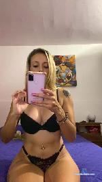 Tayhi cam4 livecam show performer room profile