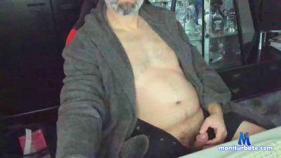 dskrtDADlvr cam4 bicurious performer from Federal Republic of Germany  