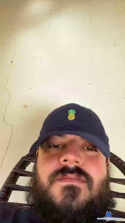 rjlp_brasil cam4 gay performer from Federative Republic of Brazil Pes cigarro solo urso peludo 