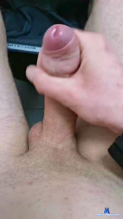 bottom1394 cam4 bisexual performer from Romania  