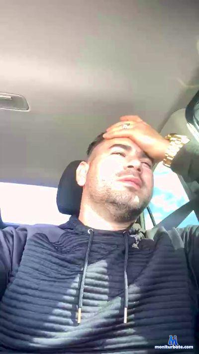 Yohairo88 cam4 straight performer from United States of America  