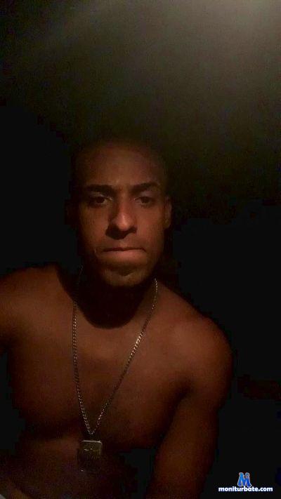 hugobom1 cam4 straight performer from Federative Republic of Brazil  