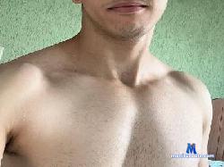 Mineirinho_94 cam4 live cam performer profile