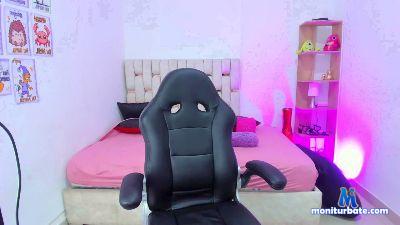 Tessa_boobs cam4 bicurious performer from United States of America C2C bigass masturbation blowjob pussy ass amateur 