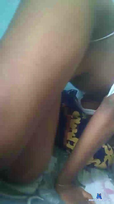 bustyLeesa cam4 bisexual performer from Federal Republic of Nigeria  