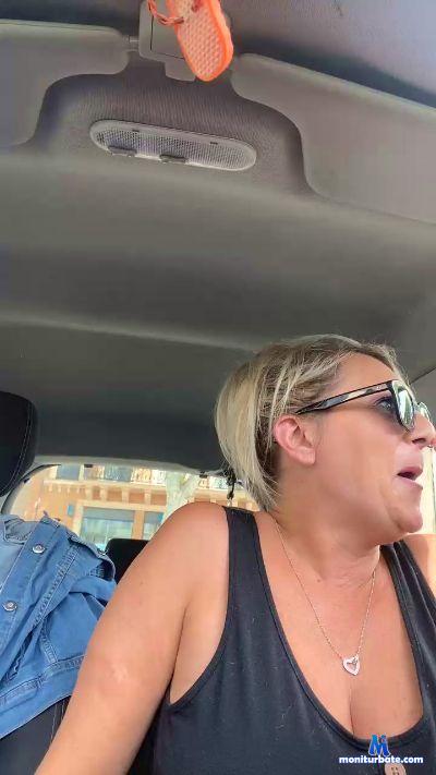sandygirl67 cam4 bisexual performer from French Republic  