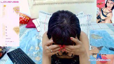 ninamaravilla cam4 bicurious performer from Republic of Colombia livetouch rollthedice 