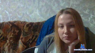 HollyHanter cam4 straight performer from Republic of Latvia livetouch 