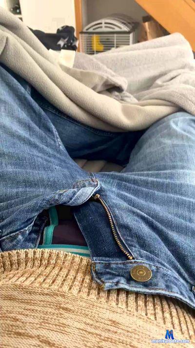 labuchex cam4 straight performer from French Republic  