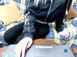 Laraduemila cam4 live cam performer profile