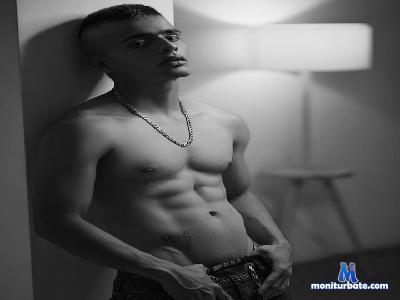 crosnosstorm_ cam4 straight performer from United States of America blowjob C2C milk masturbation schoolgirl armpits 