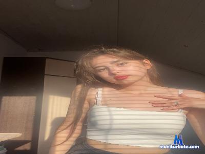 PetulaDunnell cam4 straight performer from Romania squirt masturbation schoolgirl bigass striptease cute spanking 